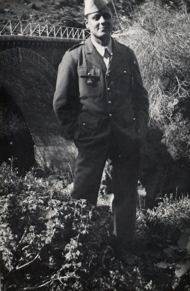 PENDANT LES OBLIGATIONS MILITAIRES n02.jpg